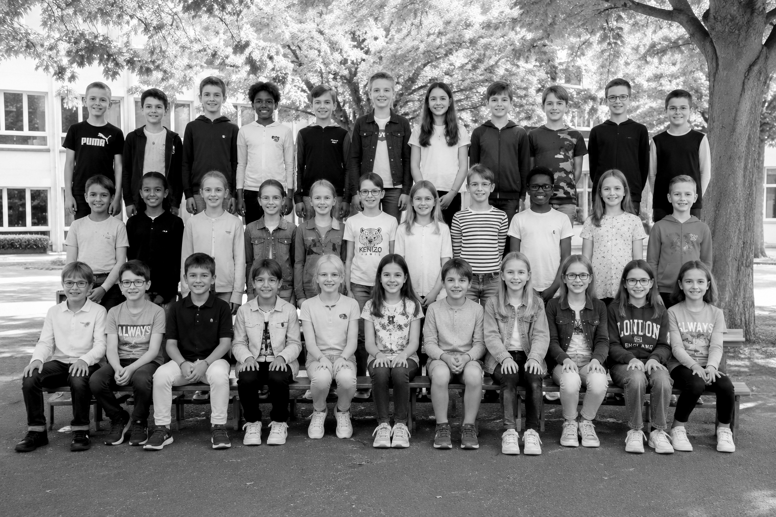 La photo de groupe 1 20x30cm N&B